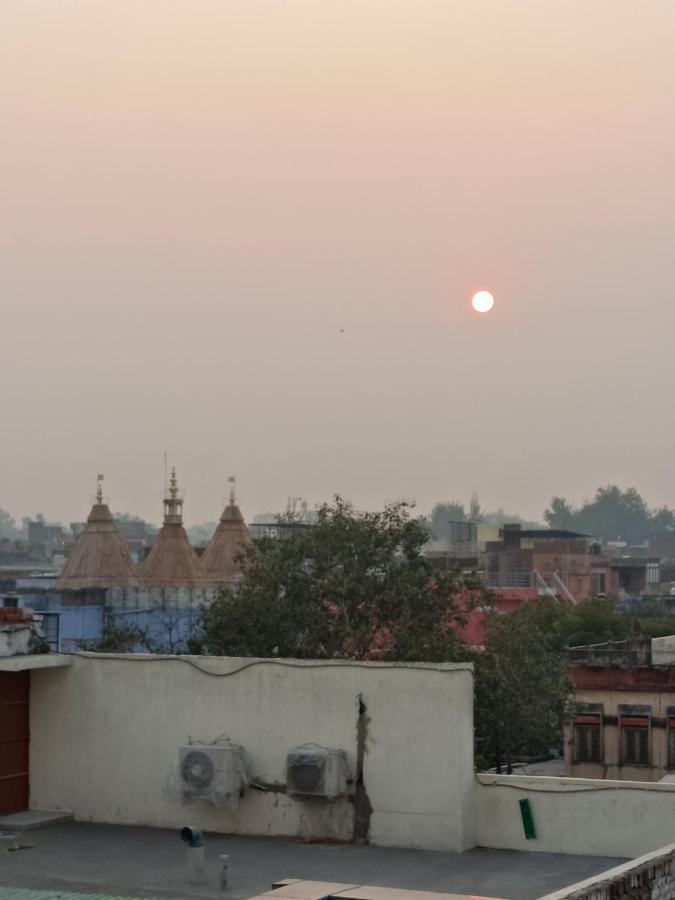 Hotel India Inn Walking Distance From Taj Mahal-- Rooftop Taj Mahal View Agra  Exterior photo